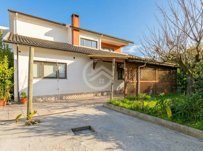 Moradia T5 para Venda em Mondim de Basto Foto 17