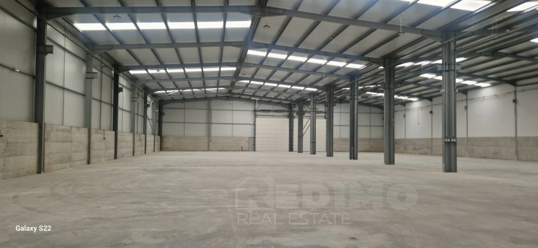 Armazém para Arrendamento em Romariz Foto 4