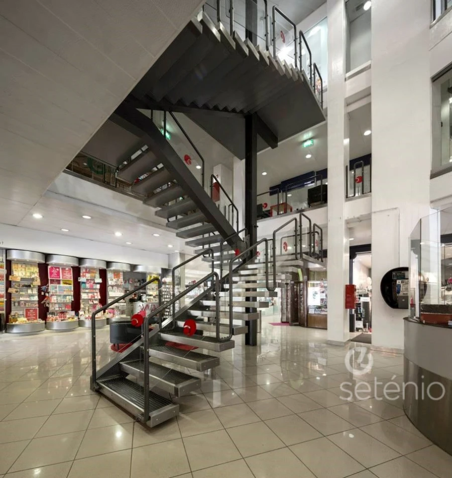 Loja para Venda em Santo António Foto 4