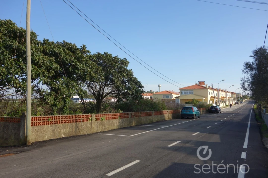Terreno para Venda em Algueirão-Mem Martins Foto 3