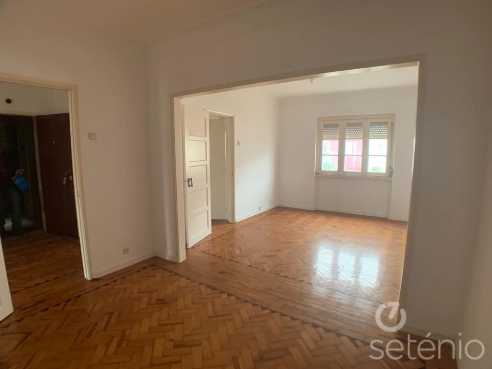 Prédio para Venda em São Vicente Foto 1