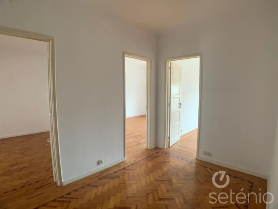 Prédio para Venda em São Vicente Foto 6