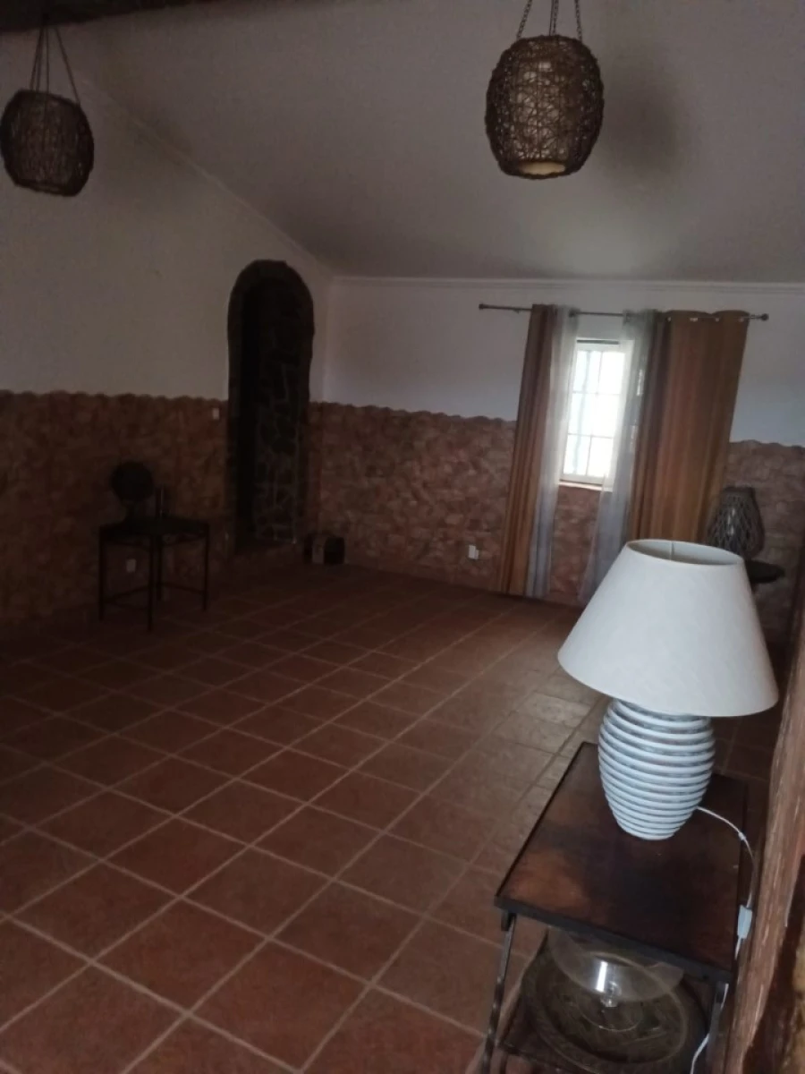 Quinta T4 para Venda em Assunção, Ajuda, Salvador e Santo Ildefonso Foto 4