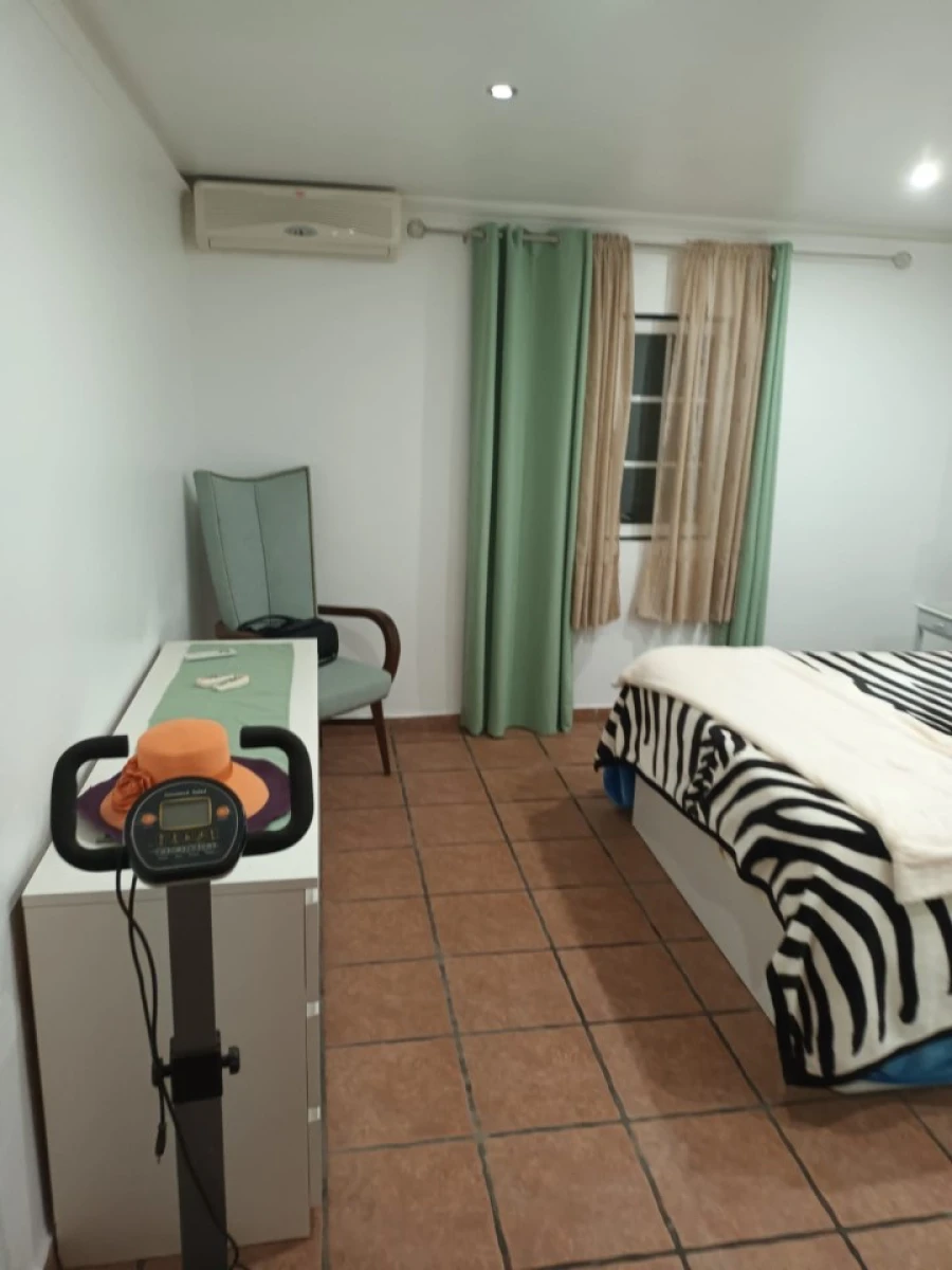 Quinta T4 para Venda em Assunção, Ajuda, Salvador e Santo Ildefonso Foto 7