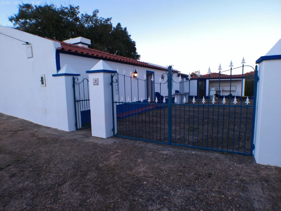 Moradia T2 para Venda em Esperança Foto 1