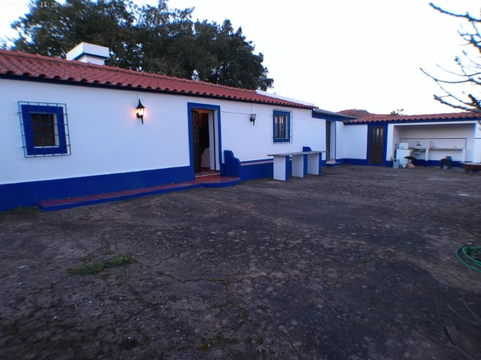 Moradia T2 para Venda em Esperança Foto 2