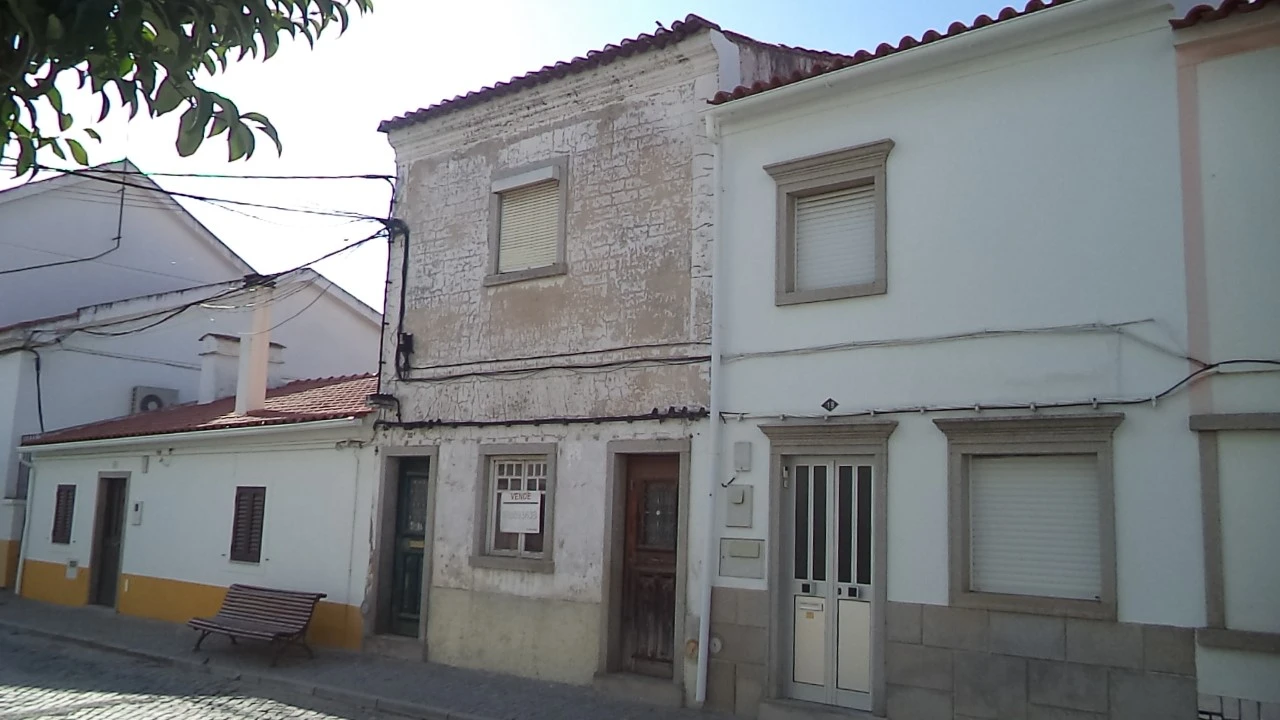 Moradia T2 para Venda em Santa Eulalia Foto 1