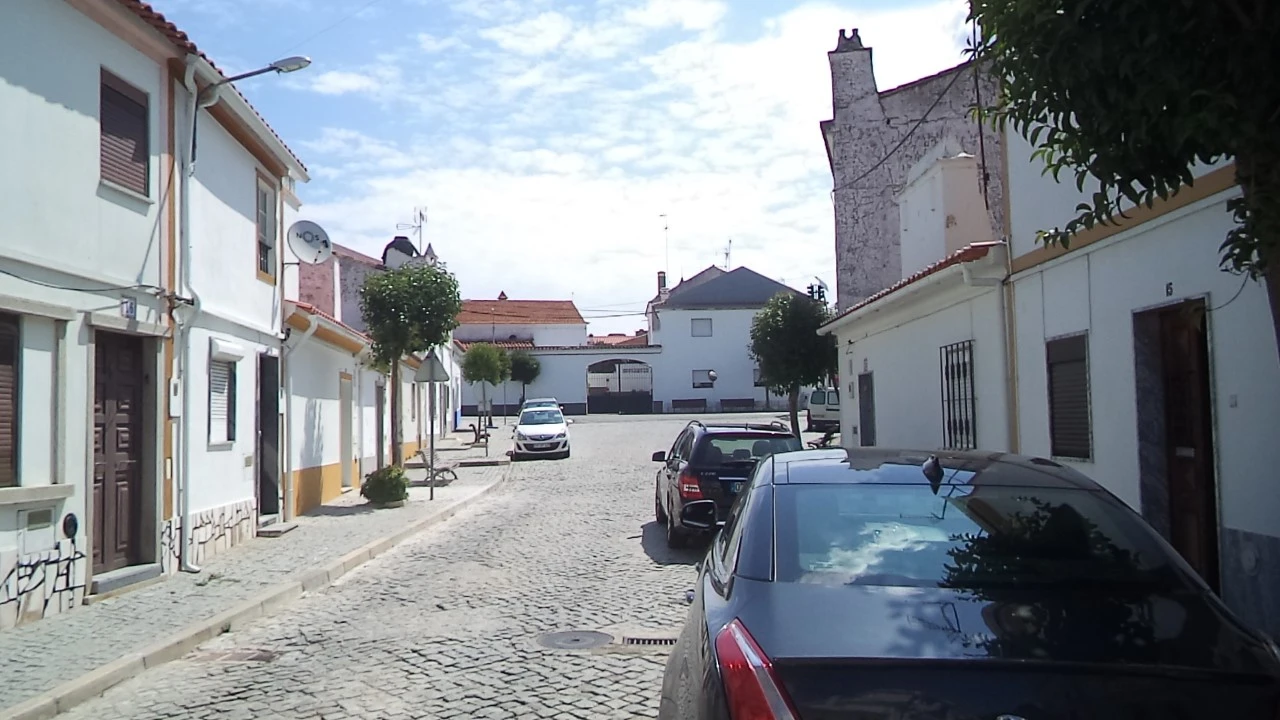 Moradia T2 para Venda em Santa Eulalia Foto 4