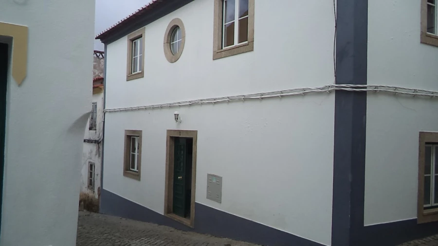 Moradia T4 para Venda em Alegrete