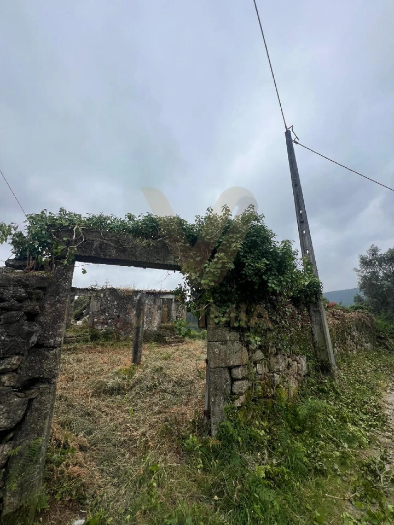 Moradia T3 para Venda em Bárrio e Cepões Foto 17