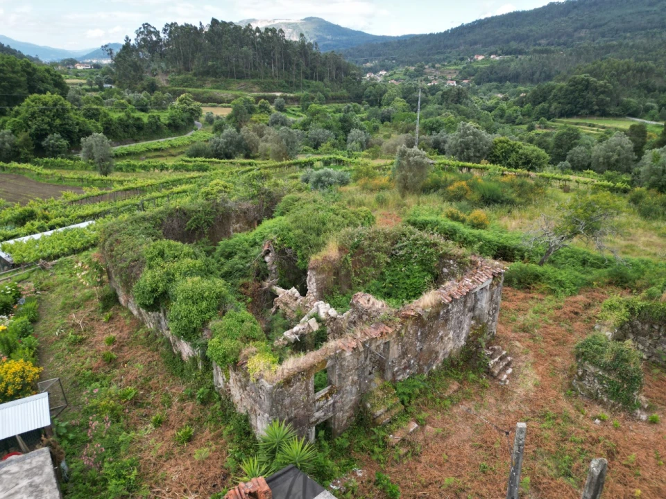 Moradia T3 para Venda em Bárrio e Cepões Foto 4