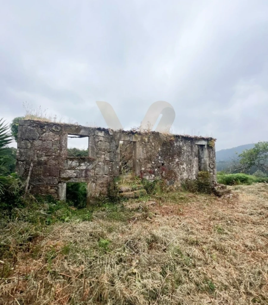 Moradia T3 para Venda em Bárrio e Cepões Foto 9