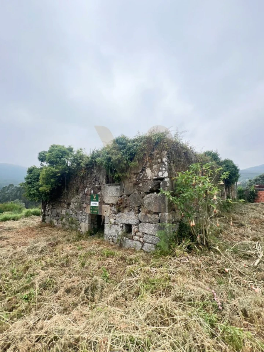 Moradia T3 para Venda em Bárrio e Cepões Foto 12