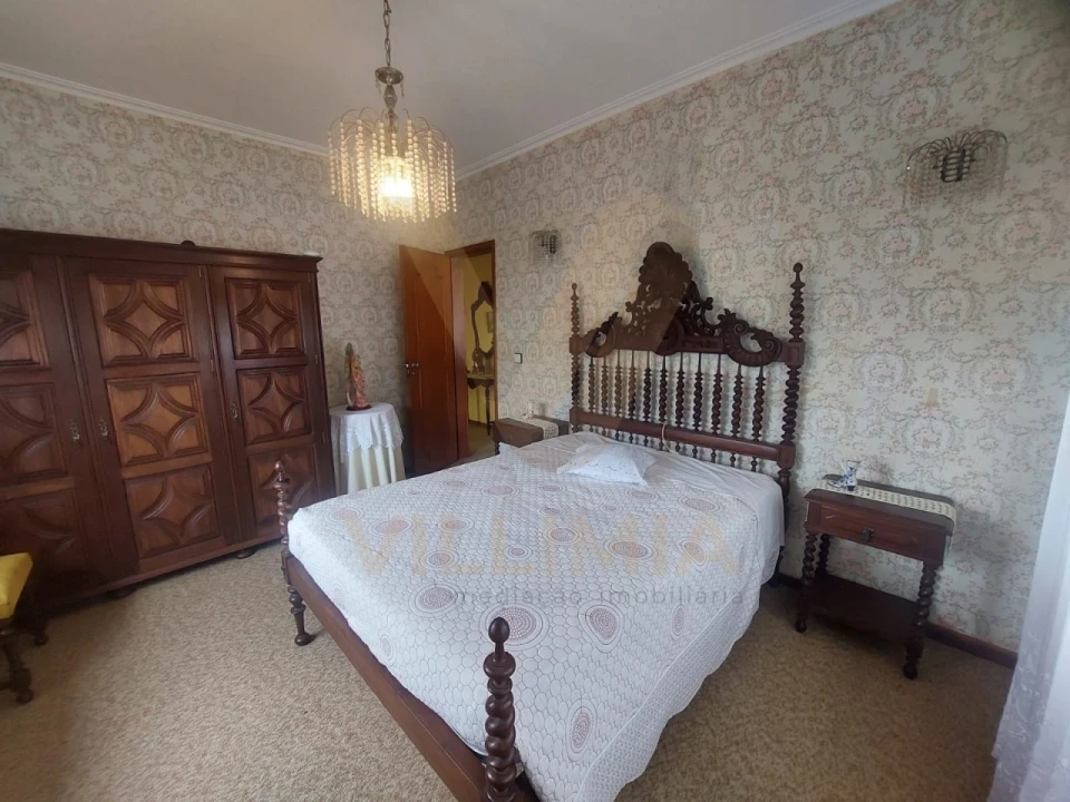 Moradia T4 para Venda em Calheiros Foto 10