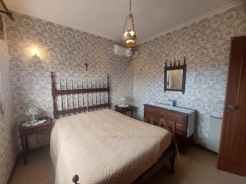 Moradia T4 para Venda em Calheiros Foto 16