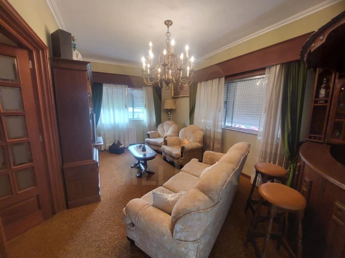 Moradia T4 para Venda em Calheiros Foto 8