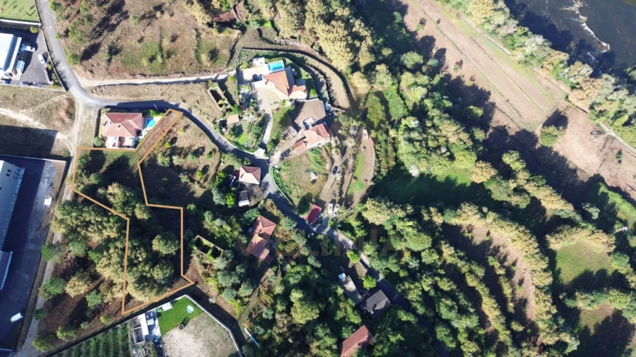 Terreno para Venda em Gemieira Foto 3