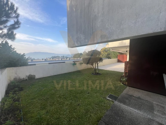 Apartamento T2 para Venda em Fornelos e Queijada Foto 16