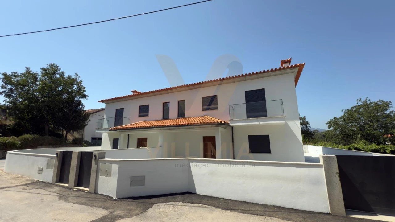 Moradia T3 para Venda em Correlhã Foto 6