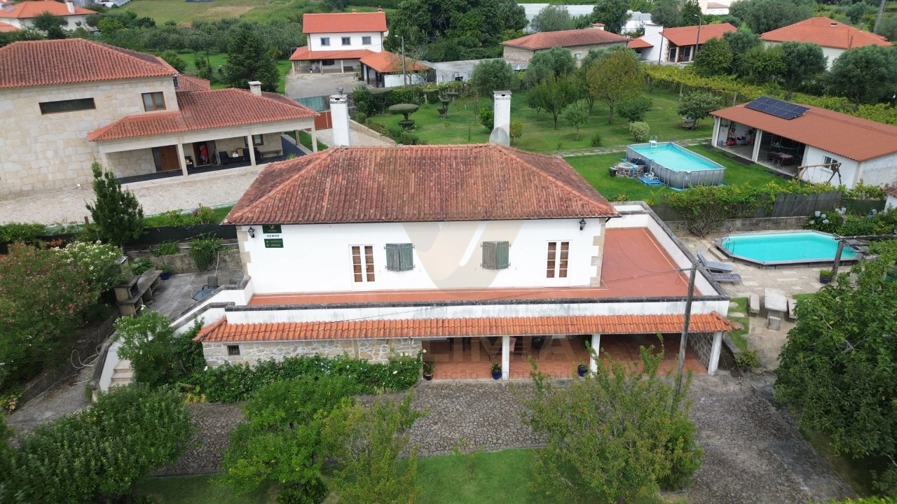 Moradia T3 para Venda em Bertiandos Foto 45