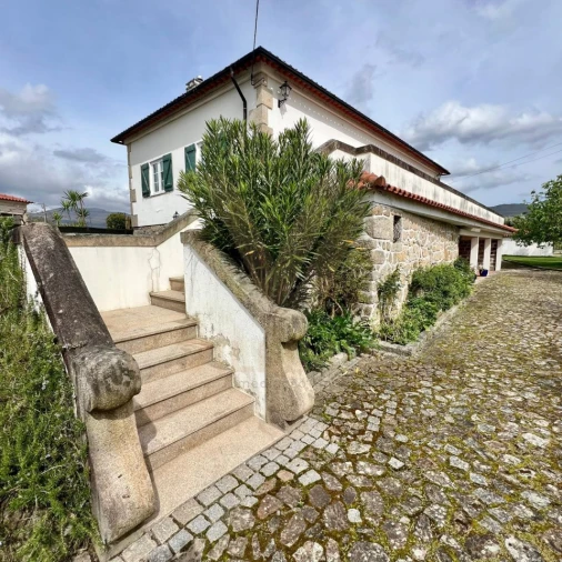 Moradia T3 para Venda em Bertiandos Foto 2