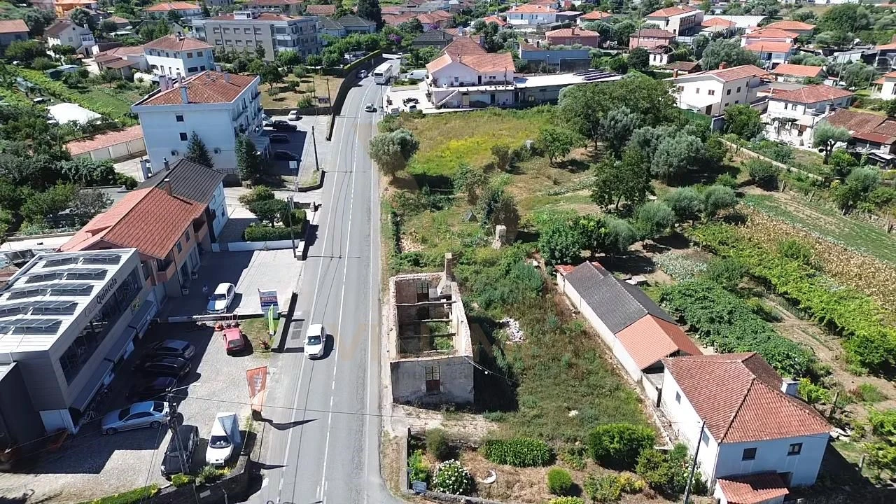 Moradia T3 para Venda em Correlhã Foto 11