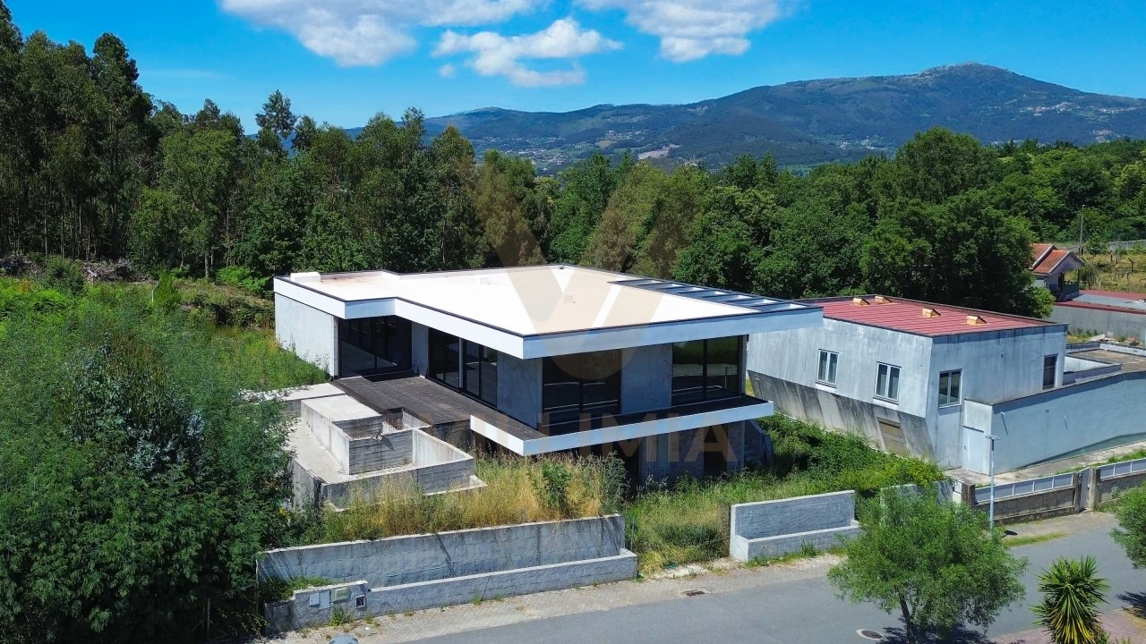 Moradia T4 para Venda em Arca e Ponte de Lima Foto 4