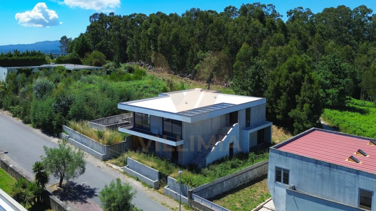Moradia T4 para Venda em Arca e Ponte de Lima Foto 6