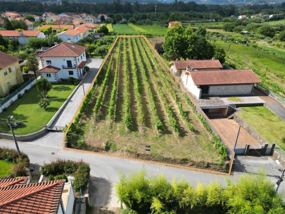Terreno para Venda em Santa Comba Foto 1