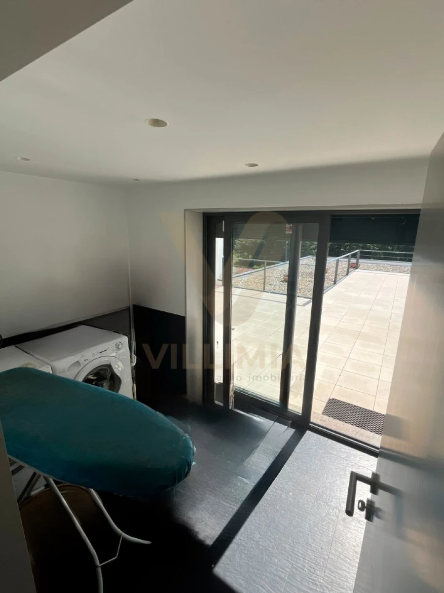 Moradia T5 para Venda em Fontão Foto 13