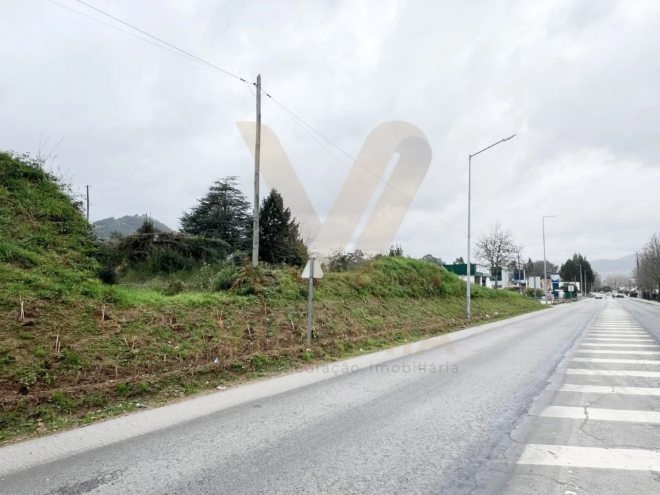 Terreno para Venda em Arcozelo Foto 1