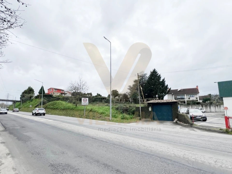 Terreno para Venda em Arcozelo Foto 2