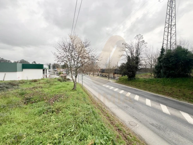 Terreno para Venda em Arcozelo Foto 3