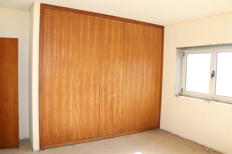 Moradia T4 para Venda em Brito Foto 26