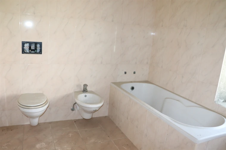 Moradia T4 para Venda em Brito Foto 27