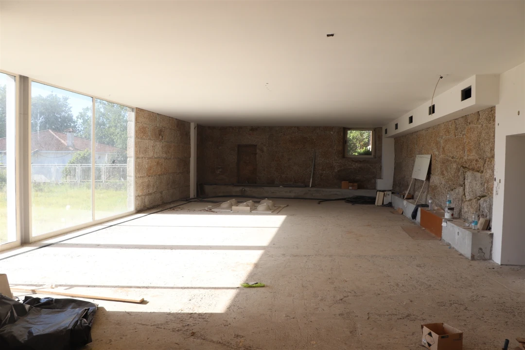 Moradia T4 para Venda em Brito Foto 13