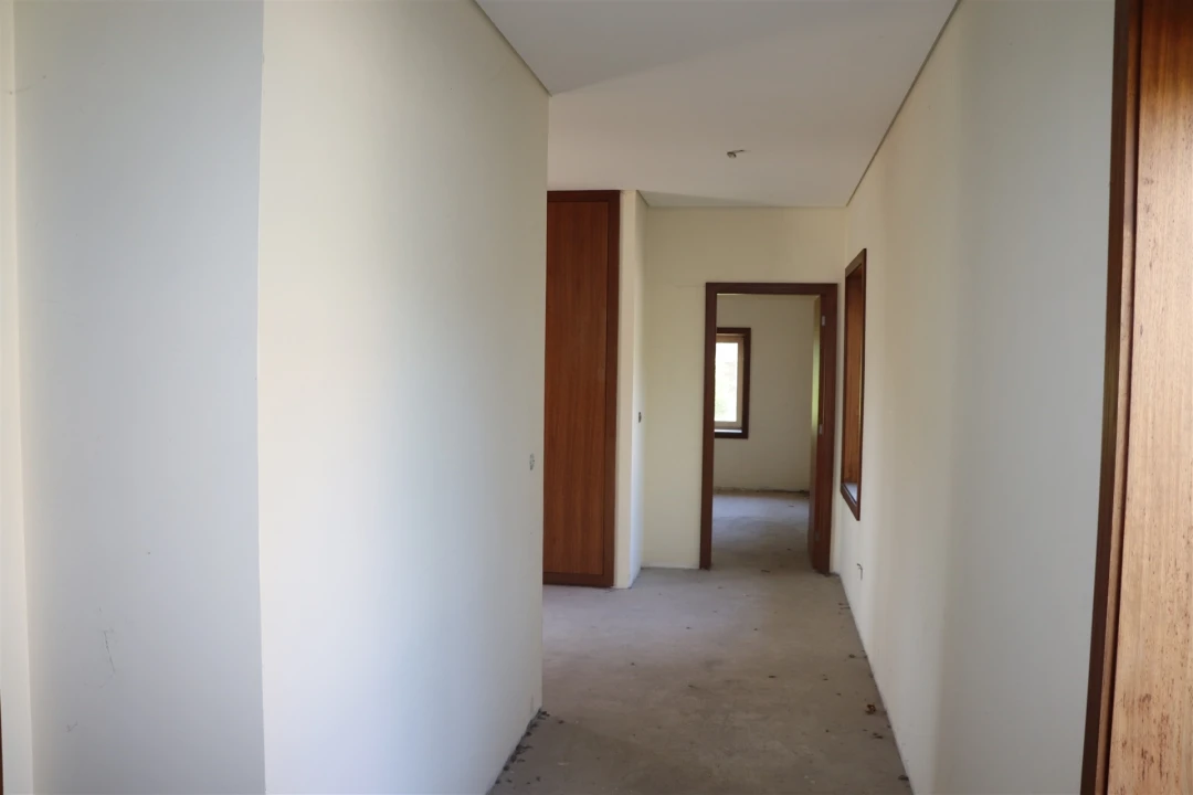 Moradia T4 para Venda em Brito Foto 23