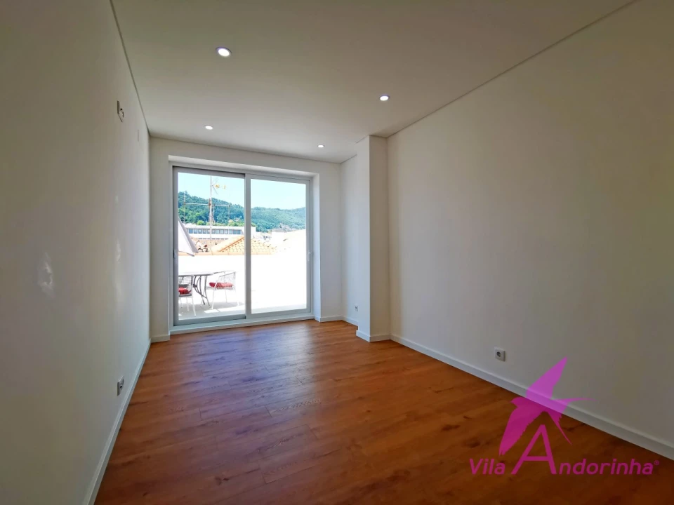 Apartamento T2 para Venda em Santa Maria Maior e Monserrate e Meadela Foto 8