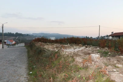 Terreno para Venda em Lustosa e Barrosas (Santo Estêvão)