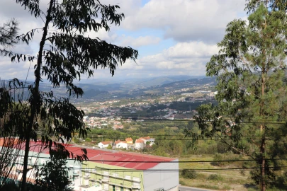 Terreno para Venda em Lustosa e Barrosas (Santo Estêvão)