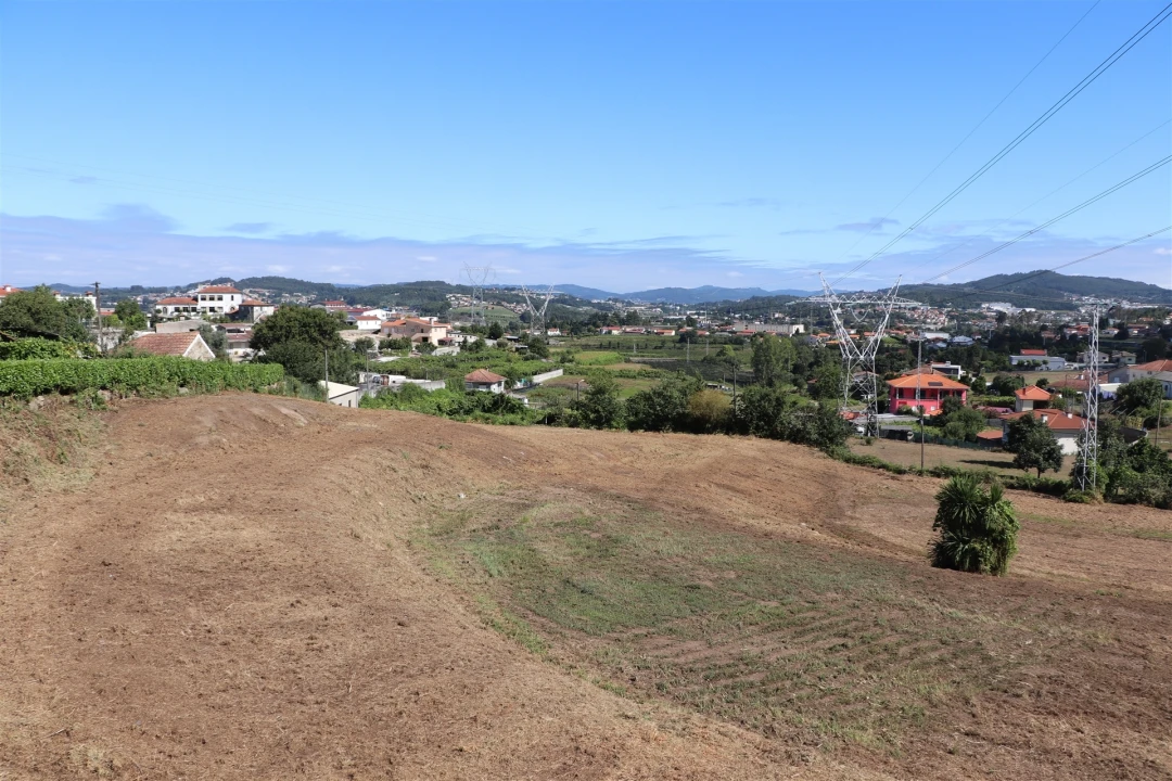 Terreno para Venda em São Tomé de Negrelos Foto 9