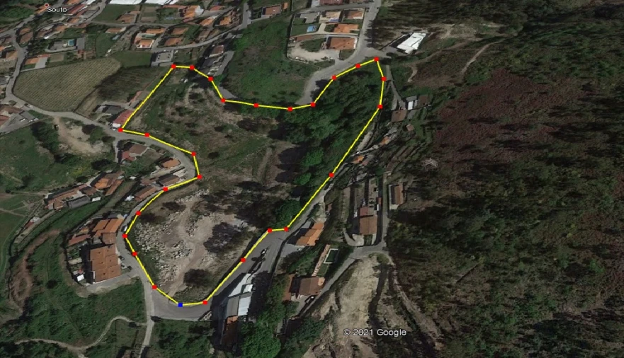 Terreno Comércio / Armazém para Venda em Santa Eulália Foto 2