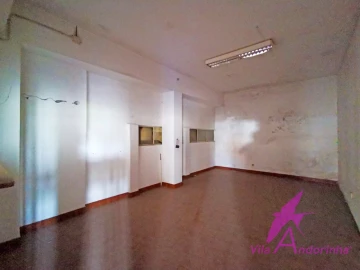 Armazém para Venda em Perre