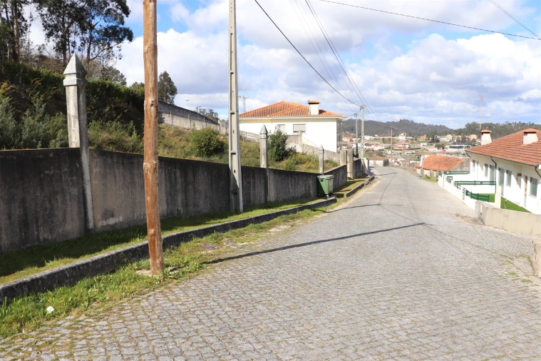 Terreno para Venda em Lustosa e Barrosas (Santo Estêvão) Foto 3