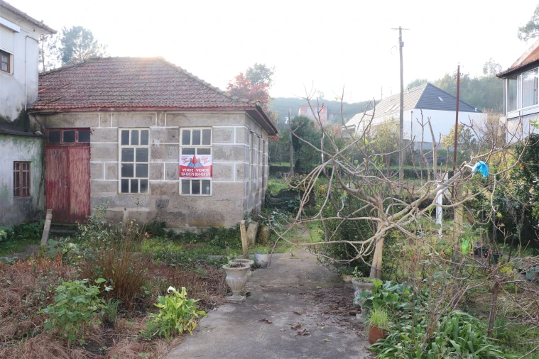 Moradia T6 para Venda em São Tomé de Negrelos Foto 5