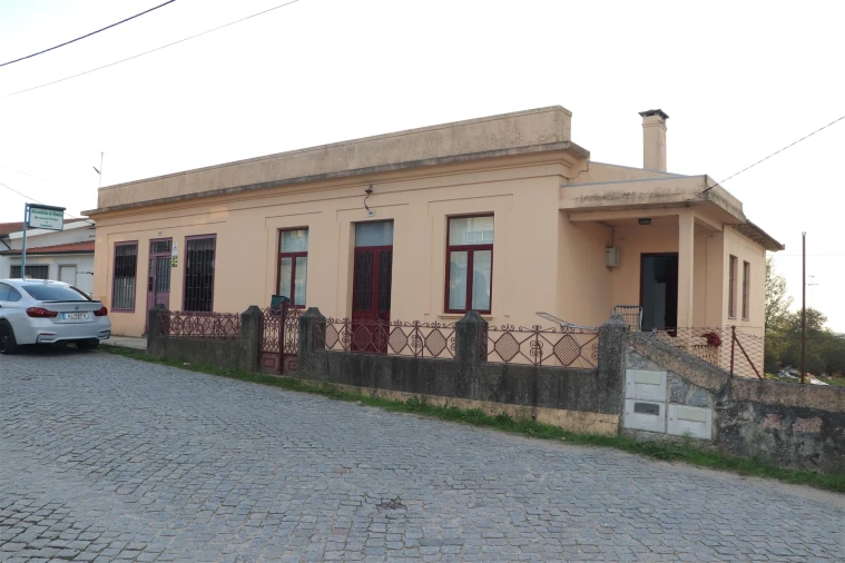 Moradia T4 para Venda em Vila das Aves Foto 3