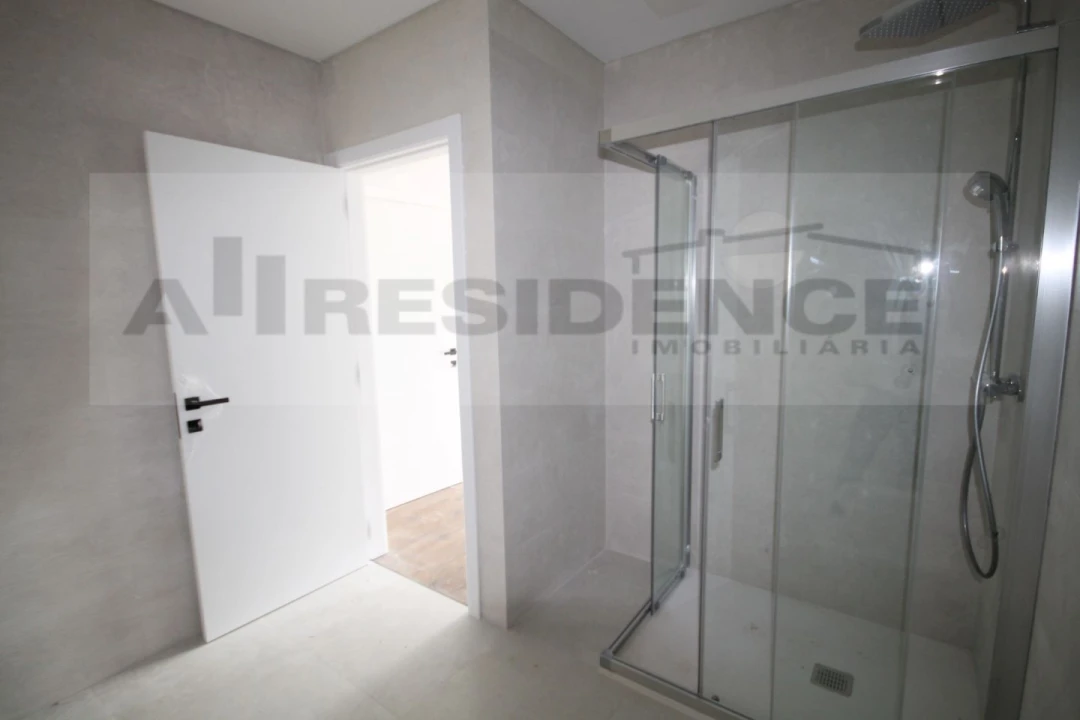 Apartamento T2 para Venda em Albufeira e Olhos de Água Foto 17