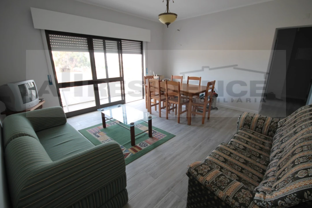 Apartamento T2 para Venda em Albufeira e Olhos de Água Foto 2
