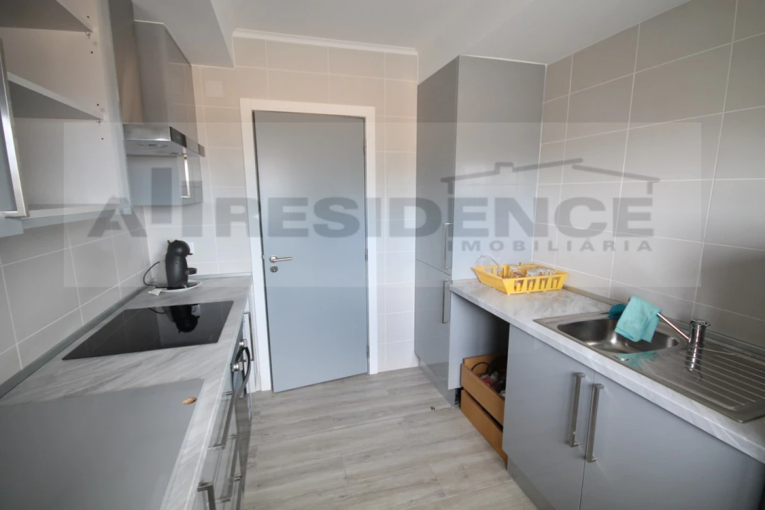 Apartamento T2 para Venda em Albufeira e Olhos de Água Foto 12