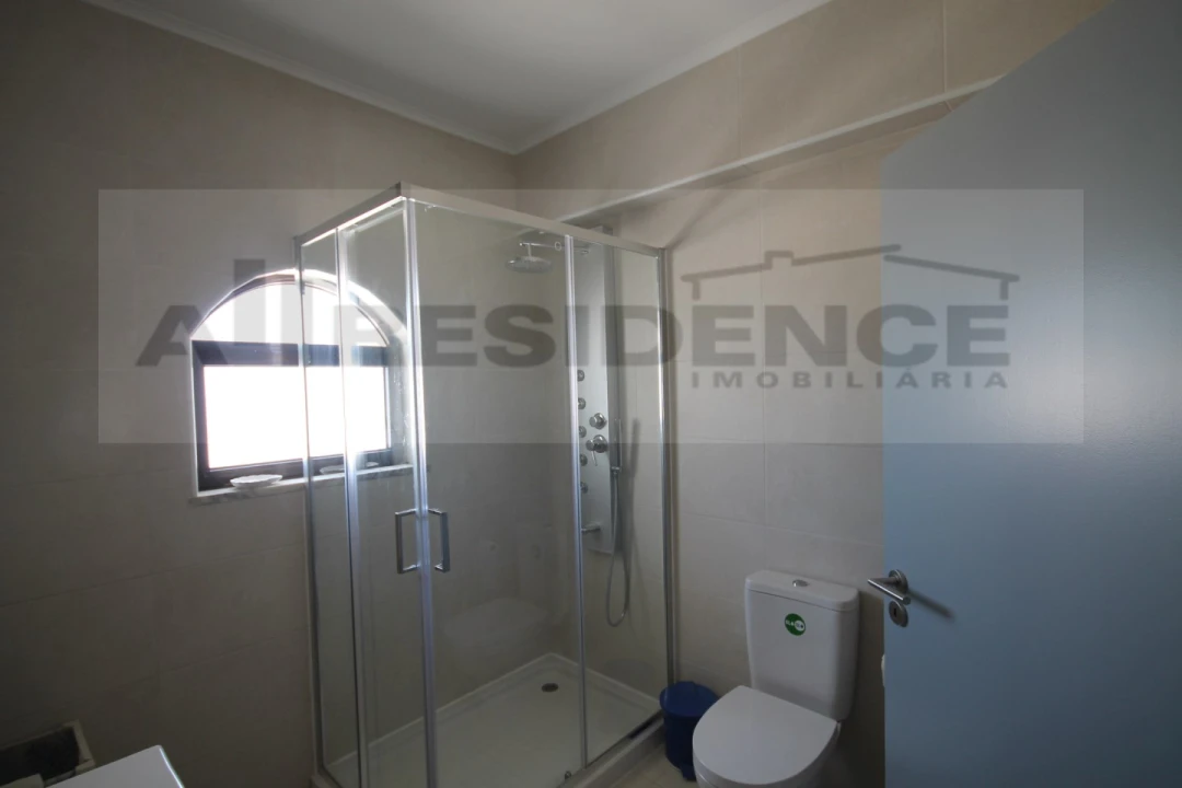 Apartamento T2 para Venda em Albufeira e Olhos de Água Foto 16
